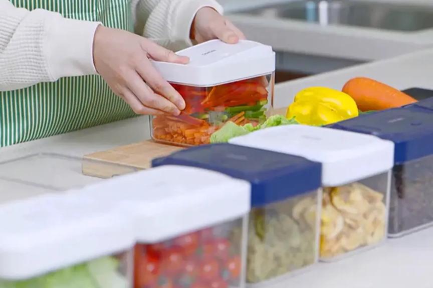 手軽で簡単に真空化。食材保存に役立つフードコンテナ「NoaBox SQ」のキャンペーンが終了間近