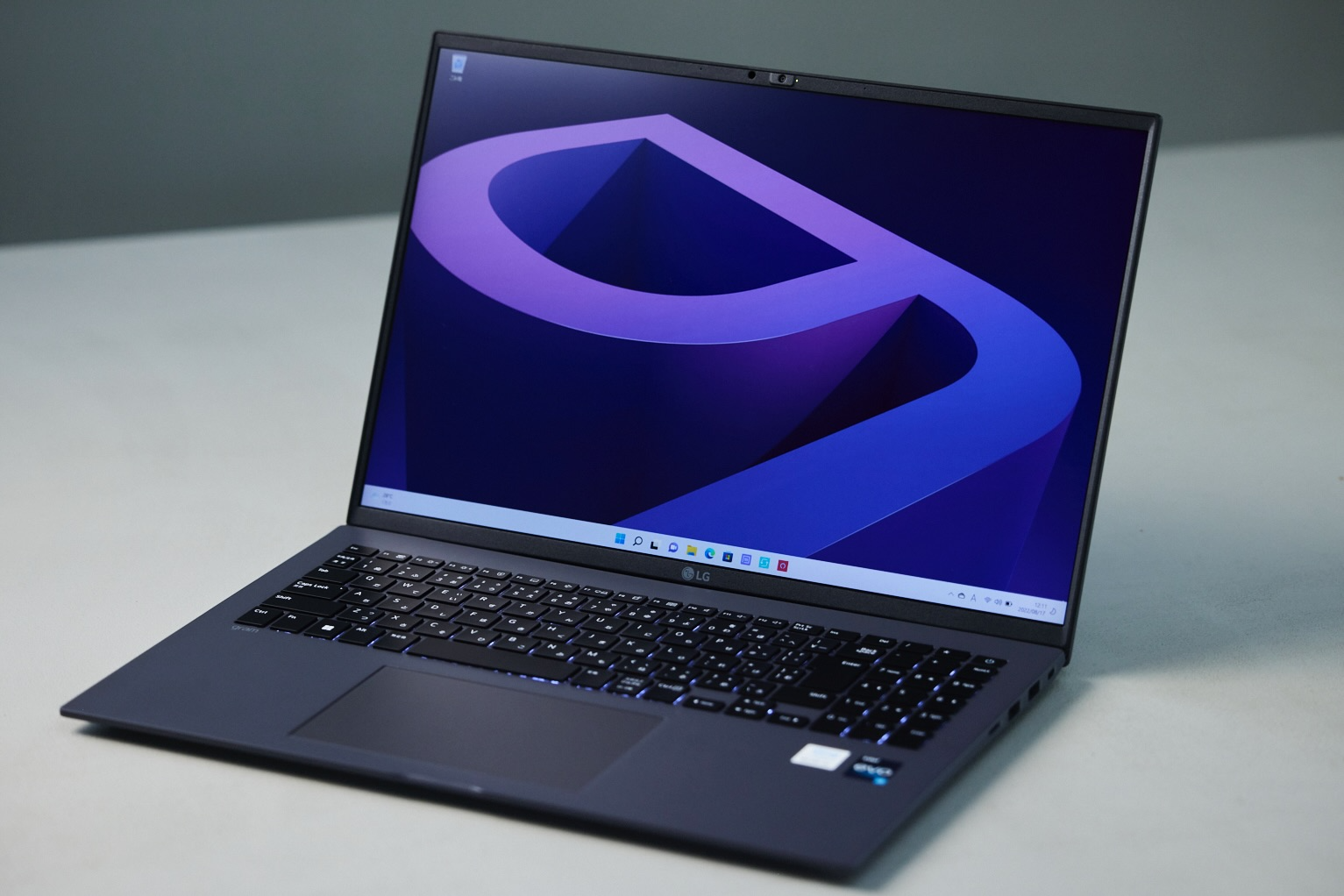 【新品♥️】セール♥️ノートパソコン　大容量バッテリー　16インチ　高性能　軽量 大画面でロングバッテリー！ 2022年版「LG gram」はリモート