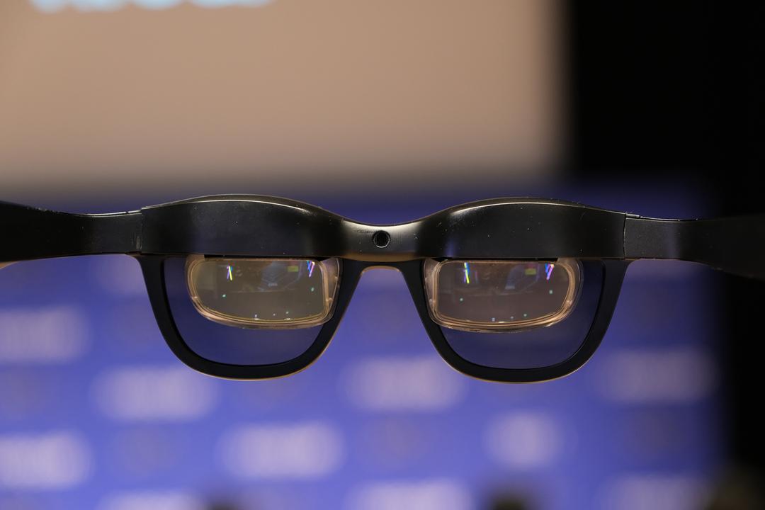ポケットに入る130インチディスプレイ!低価格コンパクトなAR ポケットに入る130インチディスプレイ!低価格コンパクトなAR