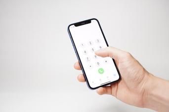 iPhoneで着信拒否したら、相手にはこう見える
