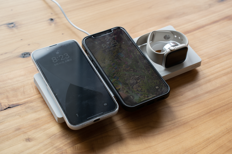 スマホの2台充電も可能。
