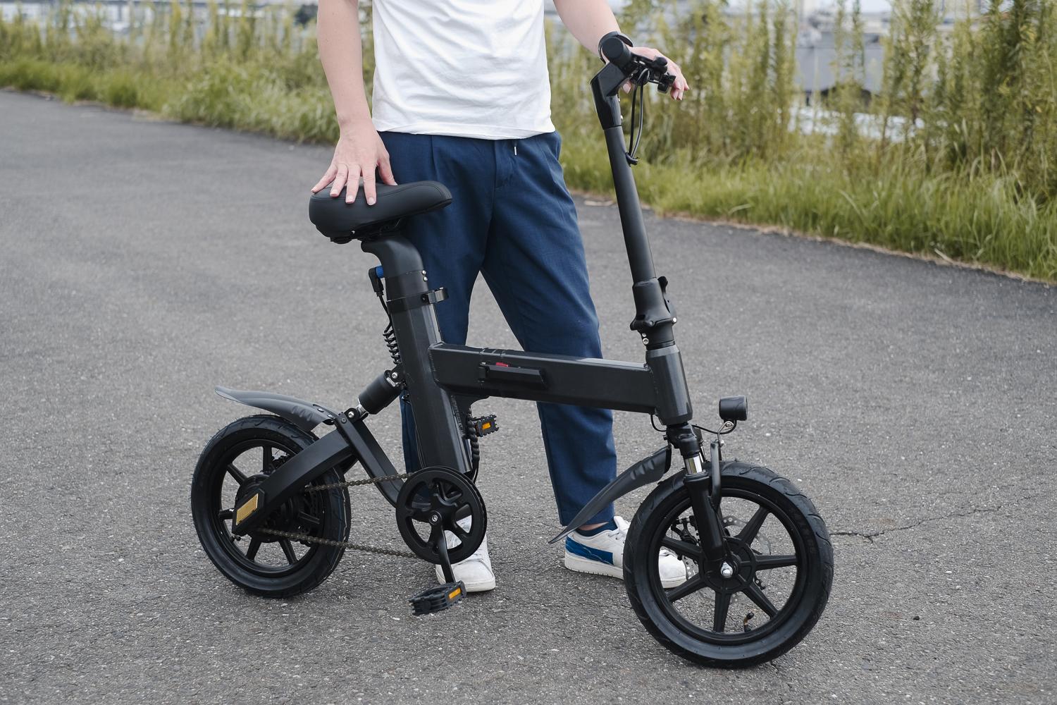 シンプルだけど機能も盛りだくさん！ ご近所移動にも便利な折りたたみ