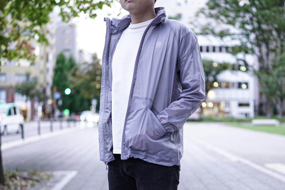 コンパクトに持ち運びも可能。グラフェン採用で高耐久かつ保温機能に