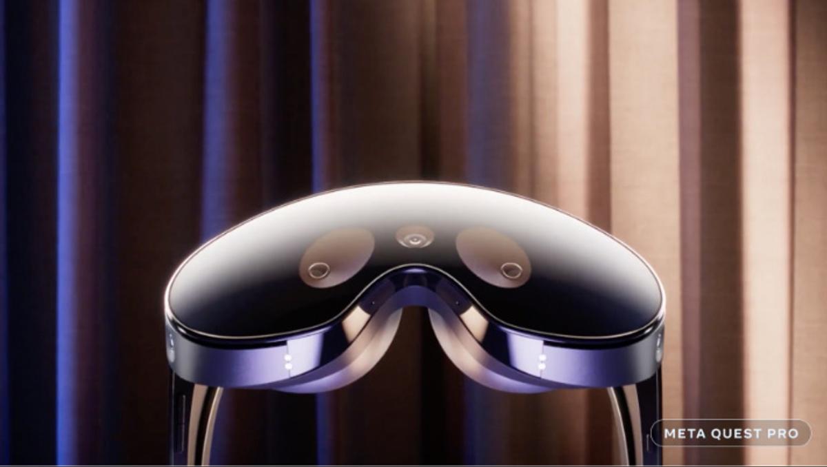 22万円超えのVRヘッドセット「Meta Quest Pro」発売！ Quest2と何が 