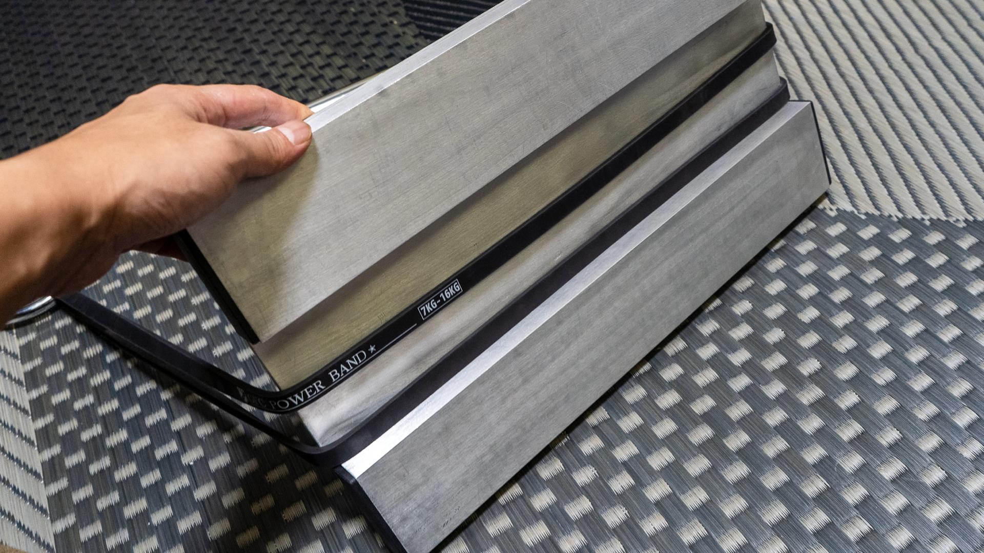 1畳のスペースで本格派トレーニング！ 「GFCポータブルジム」があれば