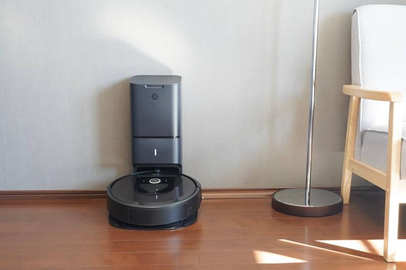 現代のワークスタイルにぴったりな「人間以上のロボット掃除機」とは 