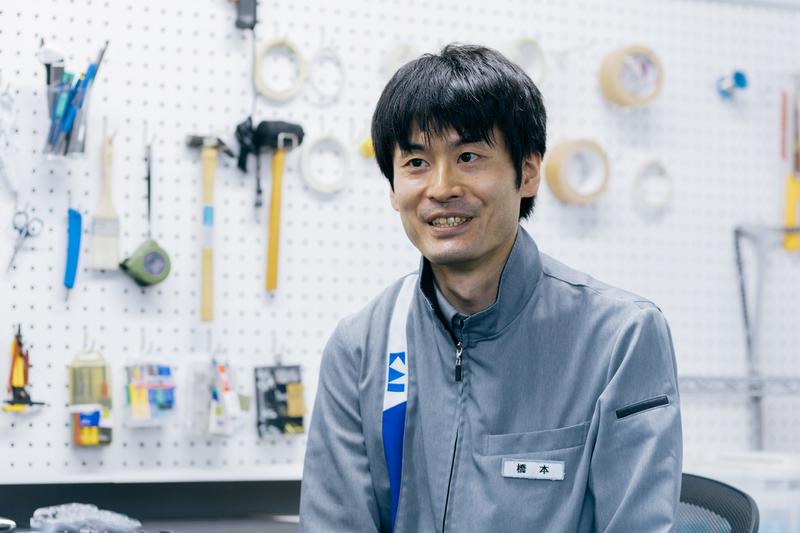 AUGER®のシステムカミソリ開発を担当した、カイインダストリーズ 医療器事業本部 研究開発部の橋本健吾さん