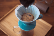 科学で証明。コーヒー1杯を淹れるくらい短時間のルーティンが、頭が冴えて健康にもいい