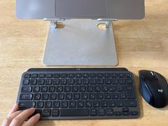 ノートPC作業の肩こり＆ストレートネック対策に、私が導入したPCスタンド・キーボード・マウス3点セット | ライフハッカー・ジャパン