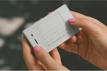 スマホ依存脱却。自分のスマホをミニマリスト化する4つのステップ