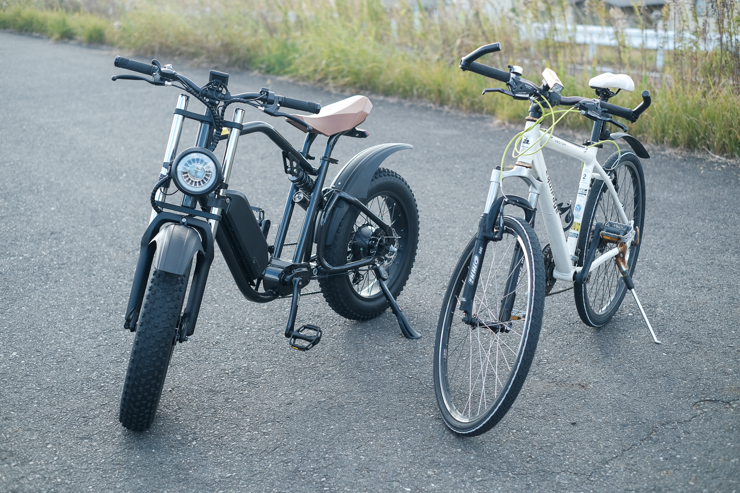 AWB01 電動アシスト自転車 圧倒的なバイク感！極太タイヤで超パワフルな電動アシスト自転車
