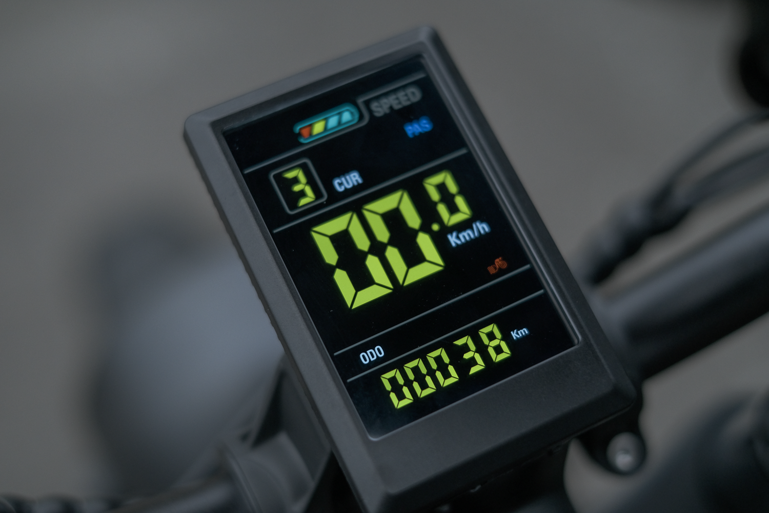 バイクのような存在感が個性的！ ワイルド極まる電動アシスト