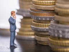 お金の悩みは「豊かな考え方」を身につけることで解消する | ライフハッカー・ジャパン