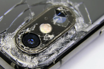 iPhoneのカメラが壊れた！実体験から綴る、落とし穴だらけの修理プロセスとは？