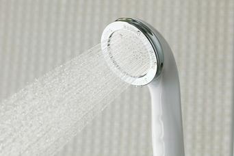 節水、温浴、保湿作用が期待できるボリーナのシャワーヘッド【楽天市場】