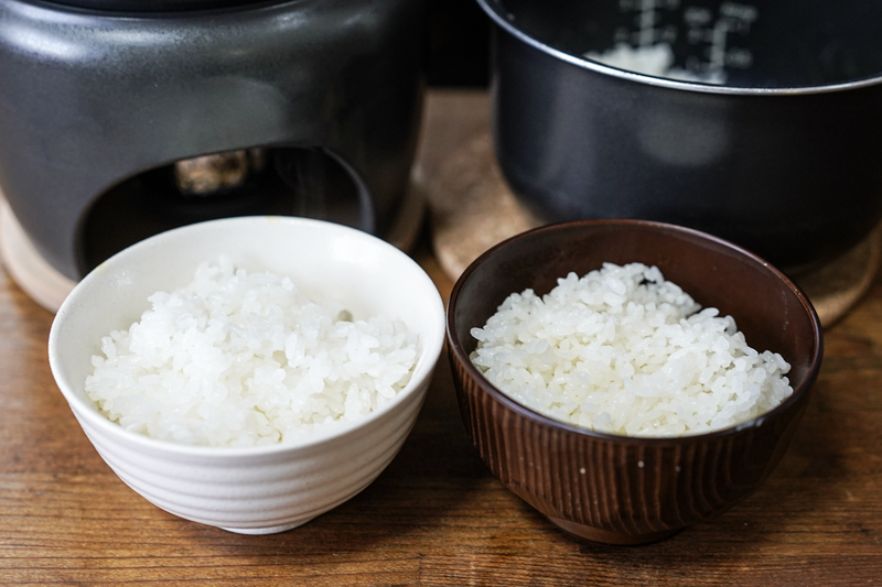 1合炊きでちょうど良いサイズ感。卓上で手軽に土鍋炊きができる