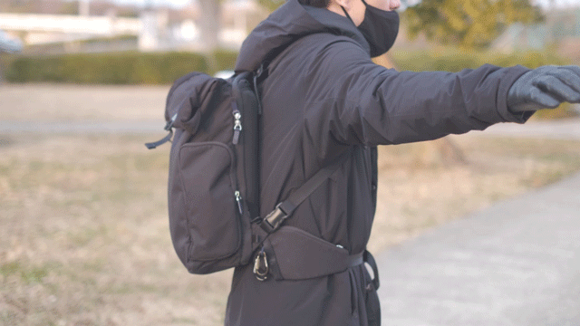 揺れないから自転車でもランニングでも快適！ 見た目はシンプル