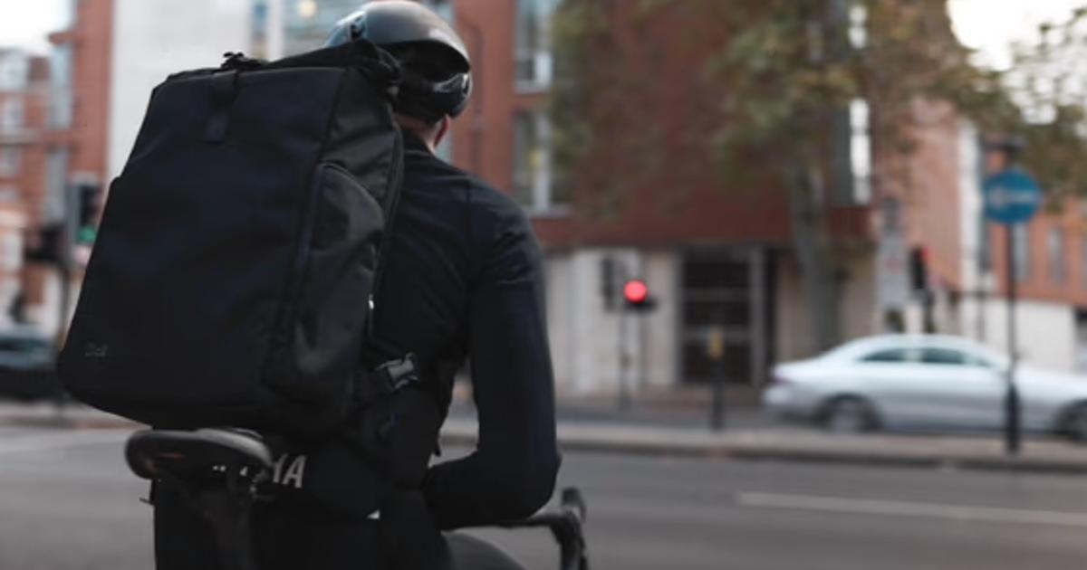 希少　レア　Stolt Athlete 揺れ低減バックパック　ネイビー 希少 レア Stolt Athlete 揺れ低減バックパック ネイビー