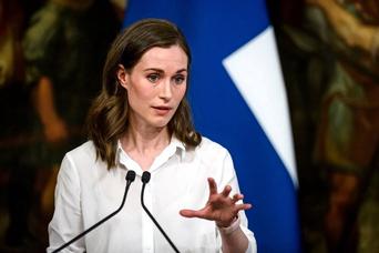 「年齢が近いから会談したのか？」マリン首相が記者の質問に苦言を呈したわけ
