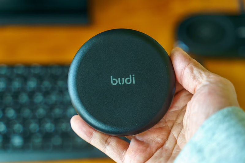【商品名】budi 「15Wワイヤレス充電コンパクトキット」 3480円(税込)