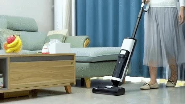 いつでも衛生的。掃除の負担を大幅軽減してくれるモップ掃除機「IZELL