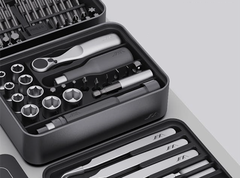 ラチェットレンチや精密ドライバーが勢揃い！ 1セットで幅広く活躍