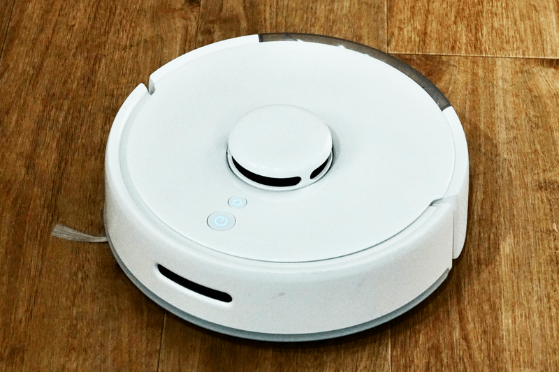 SwitchBotの「世界最小級ロボット掃除機」が日本の家に合う理由 SwitchBotの「世界最小級ロボット掃除機」が日本の家に合う理由