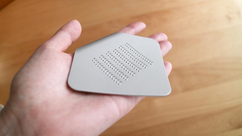 tsuboe「irogami piece of grater -ひとひらのおろし金-」2,200円(税込)