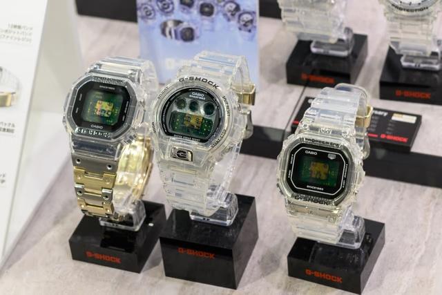 基盤までまる見え！Gショックからこの夏登場するデジタル腕時計