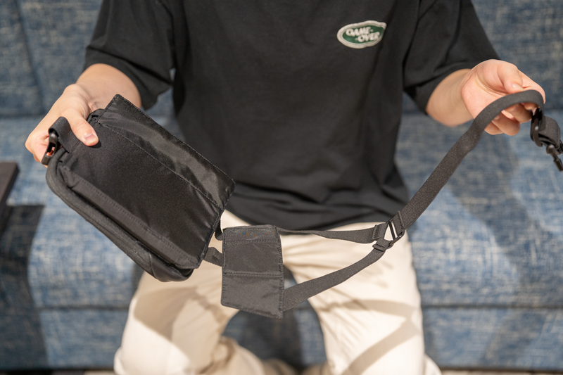 サブバッグの固定や小物管理にめっちゃ便利！ スーツケースでの旅行を快適にするマルチオーガナイザー「Travel Bag Buddy Pro」を