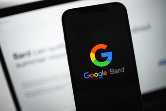Google BardがChatGPTより優れている6つのポイント