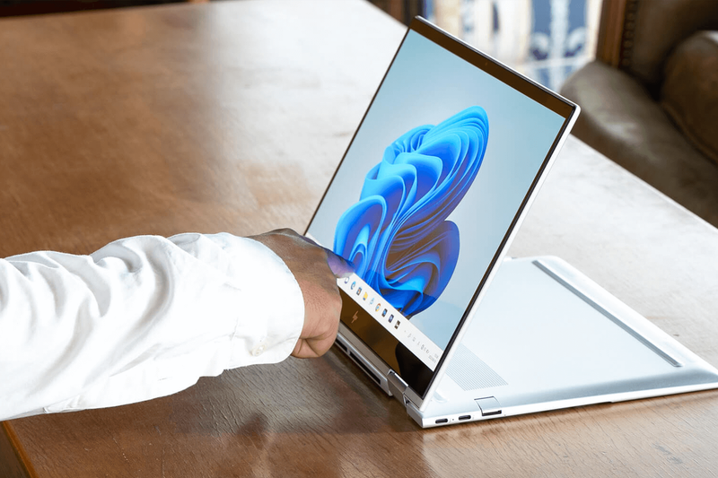まさに理想の相棒。ノートPC「HP ENVY x360 13」と1日を過ごし