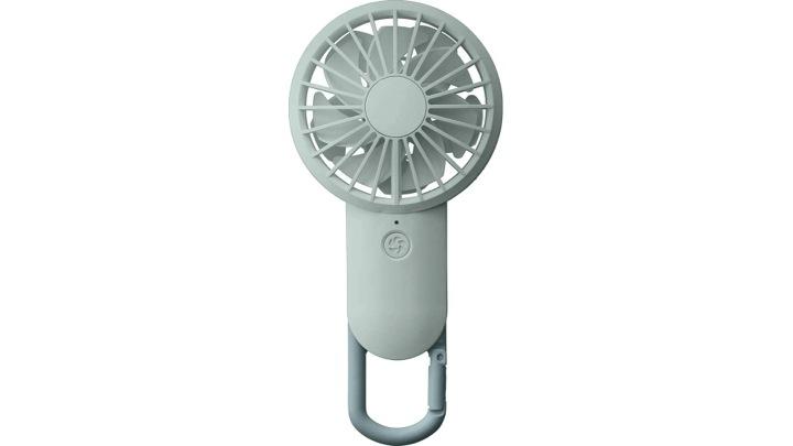 コンパクト＆大風量を実現した携帯扇風機は、カラビナ付きで持ち運びに