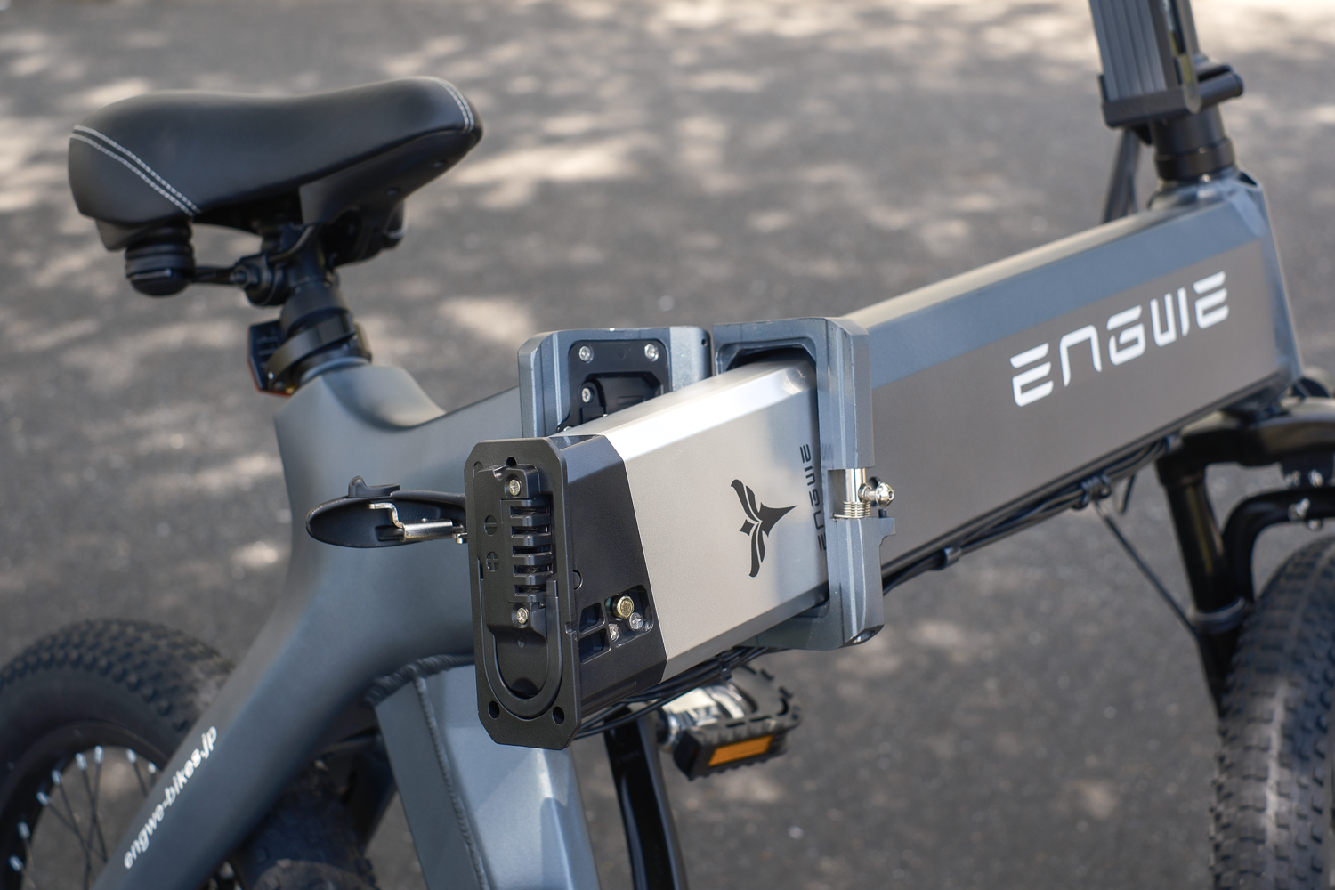ENGWE 電動アシスト自転車 グレー 急勾配なんて飾りです!? 人気急上昇中のパワフル＆スタミナな