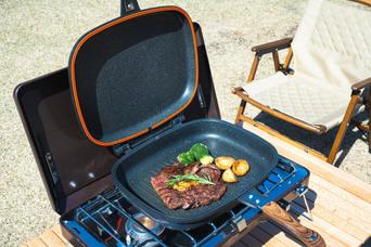 アウトドア飯は時間がかかる？ 「DOUBLE GRILL」なら焚火でも素早くおいしく調理できそう！
