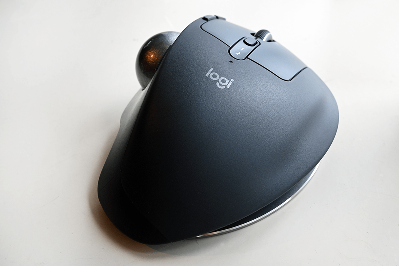 右手1つでMacを操れ。トラックボール「MX ERGO」が純正トラック