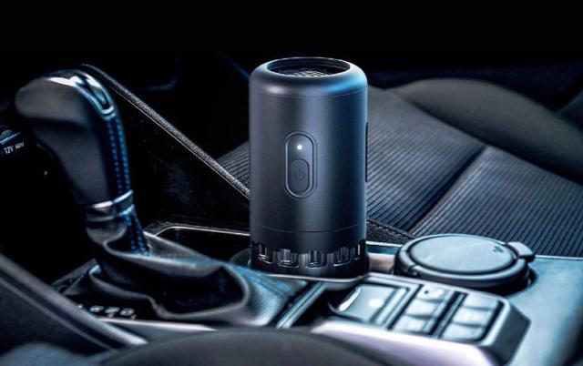 デスク周りや愛車でキレイな空気はいかが？ サイクロン吸引とナノテク