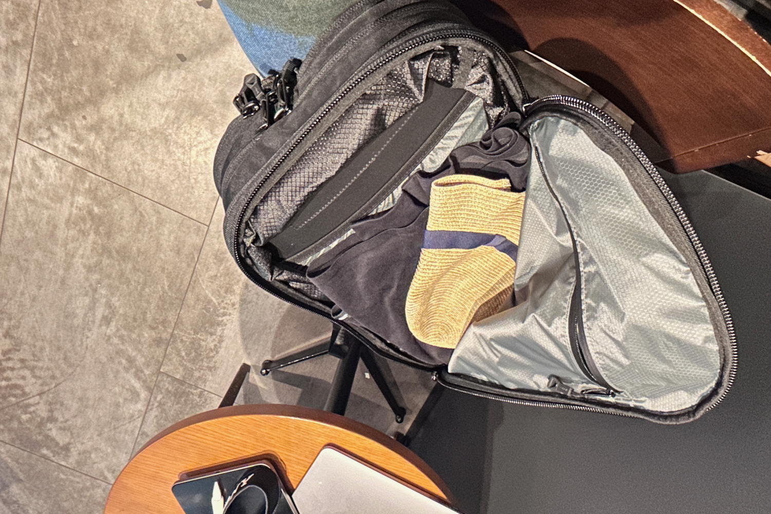 旅も仕事もこれ1個で。収納力＆身軽さ、どっちも持ち合わせた