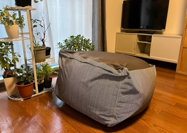 体型に合わせて形が変化。無印良品の「体にフィットするソファ」で