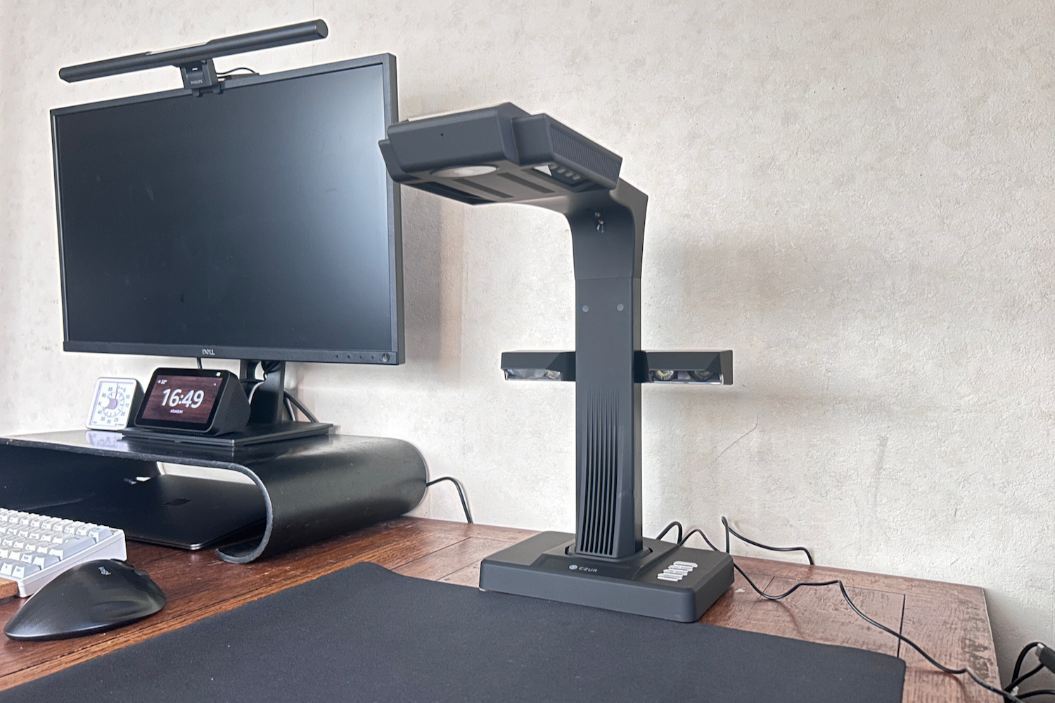 デスクトップ　おまけでキーボード、スキャナー 書類や本を全てデータ化！オーバーヘッドスキャナーは「デスクに常設