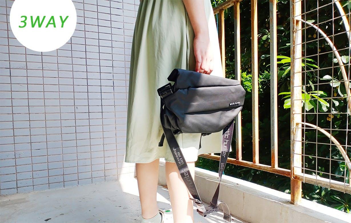 必需品がスリムに収まる。整理上手な容量拡張式ボディバッグ | ライフ