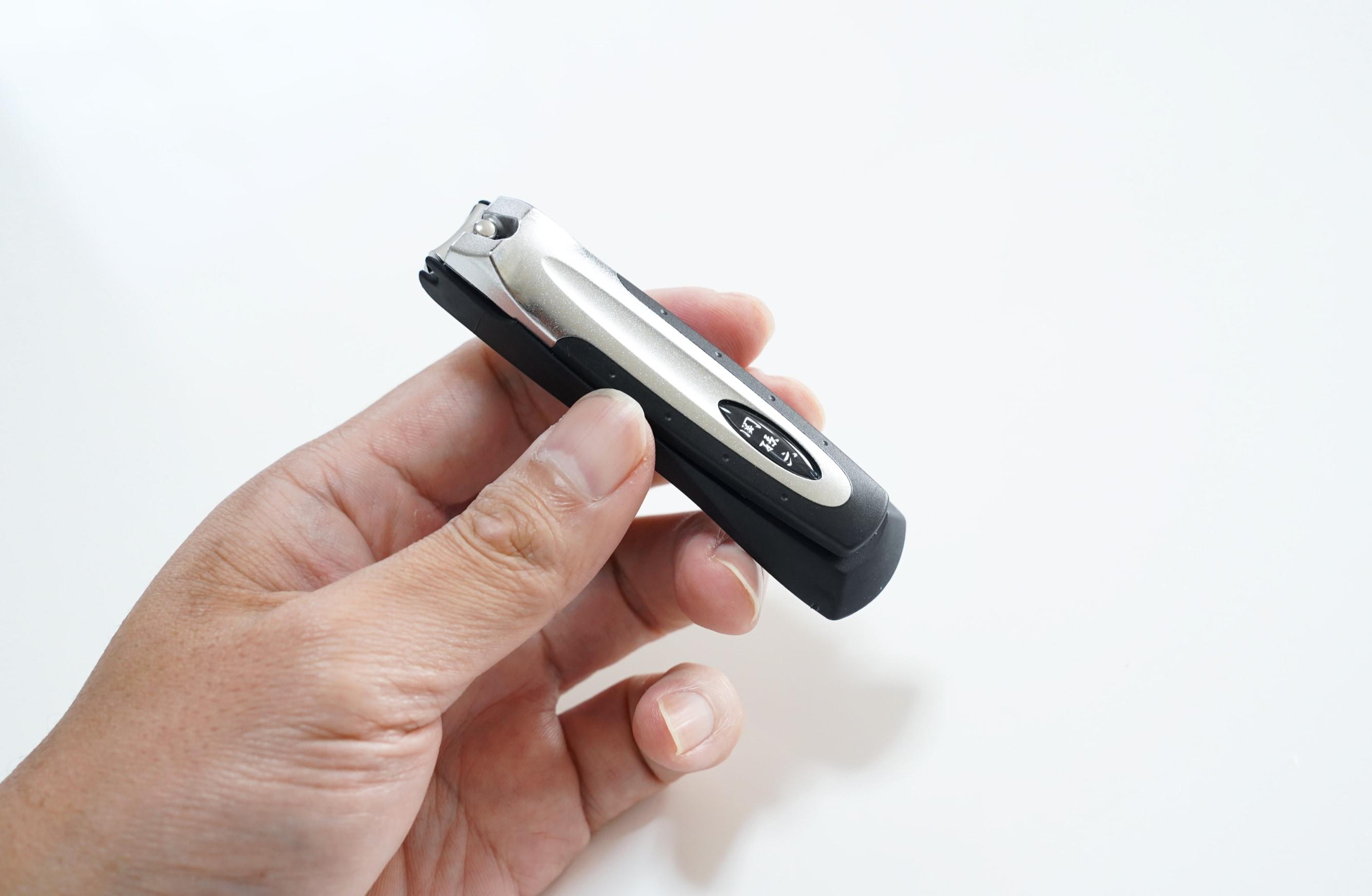 爽と効率の一刀。100円→1000円にレベルアップで爪切りの新次元が開い