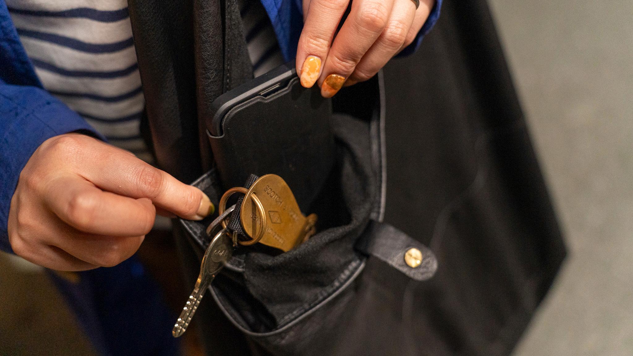 本革なのに“洗える+軽量+大容量” 。特大サイズで再登場した