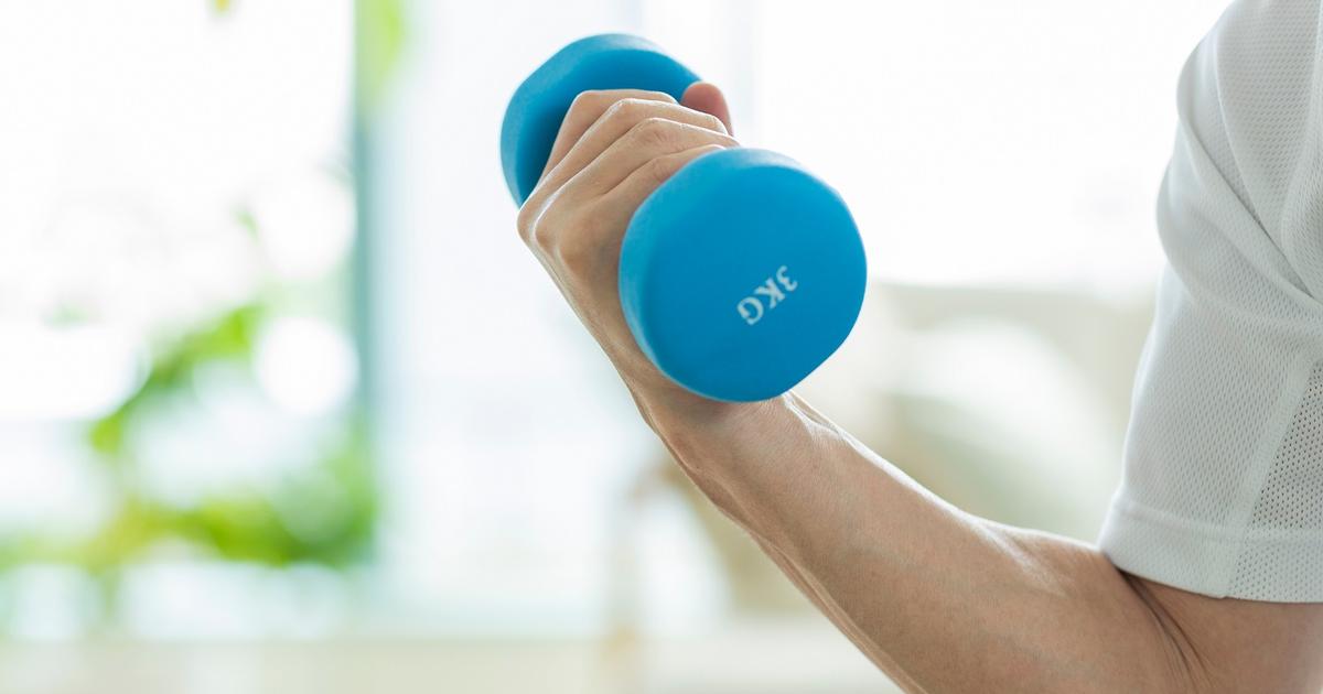 持つだけ、乗るだけ。宅トレの「ハードルを下げる」筋トレグッズ8選