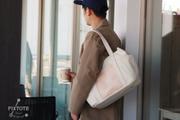 手を添えなくても落ちてこない快適トートバッグ「FIXTOTE Laura」