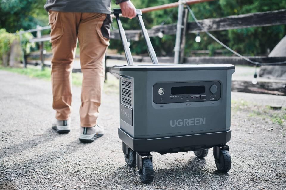 瞬間出力3000W、複数の家電が一度に動かせる！「UGREEN PowerRoam 2200