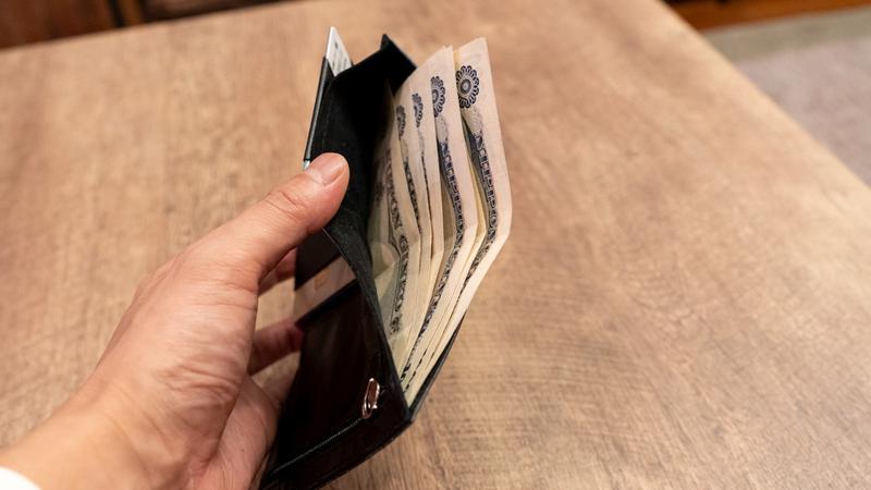 大好評の極薄財布がついに日本生産になって再登場！ | ライフ