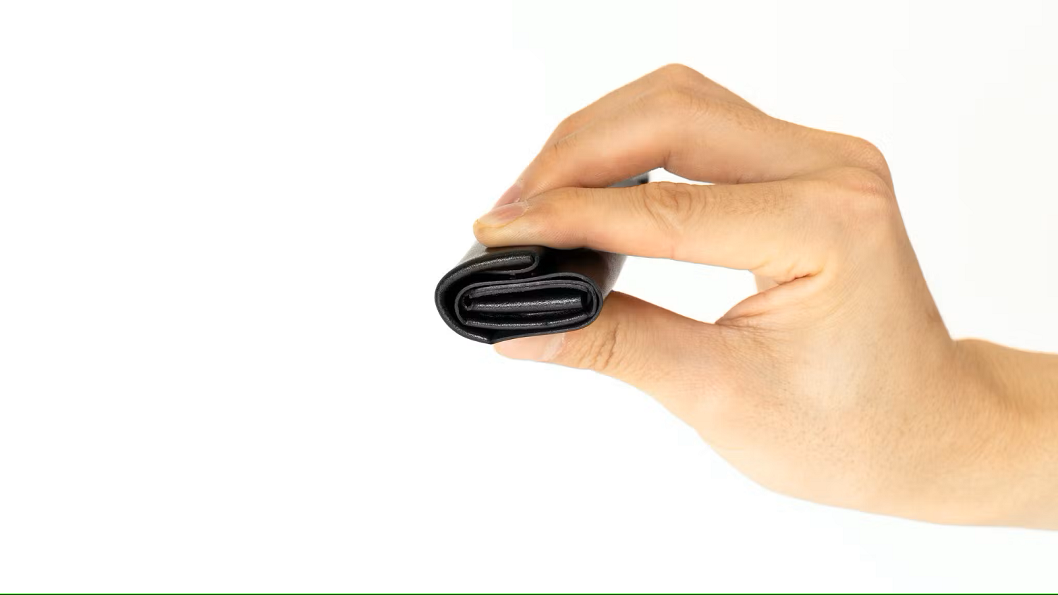 丸めて持ち歩く」という新発想！キャッシュレス派をフォローするミニマル財布、最適解はコレでは？ | ライフハッカー・ジャパン