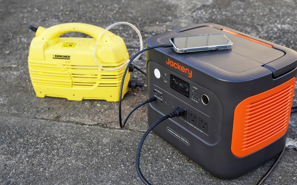 キャンプ用にと迎えたポータブル電源、じつは暮らしの電源として使うの 