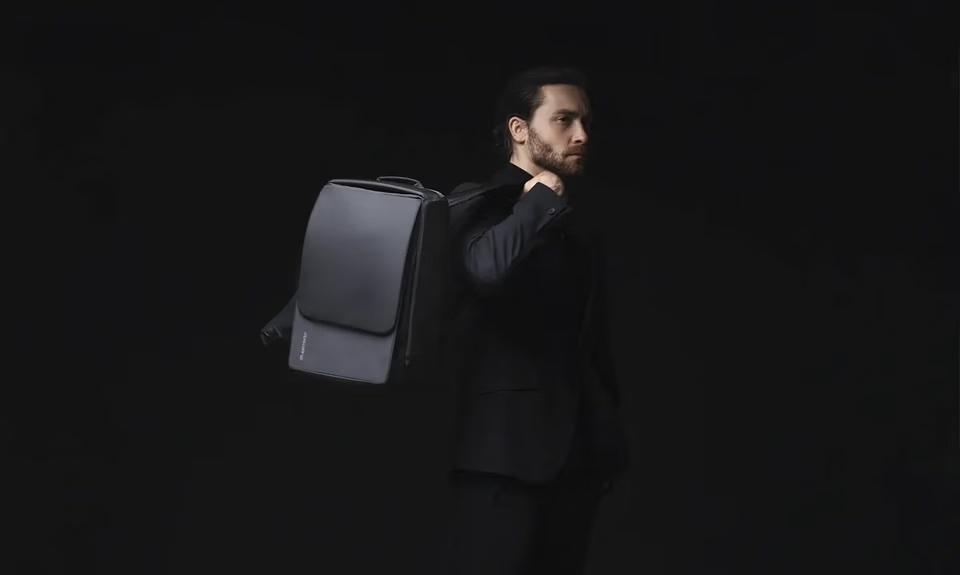バッグ PleatPack slim one デザインも収納性もグッド！ マグネットで容量拡張もできる